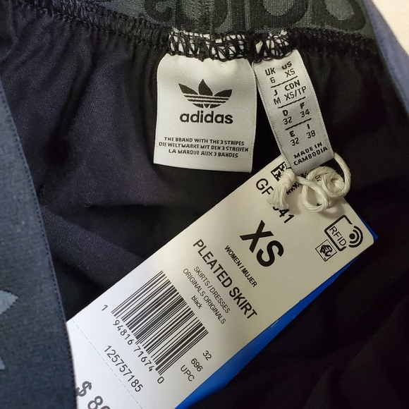 NEW! Adidas pleated skirt - Picture 5 of 6